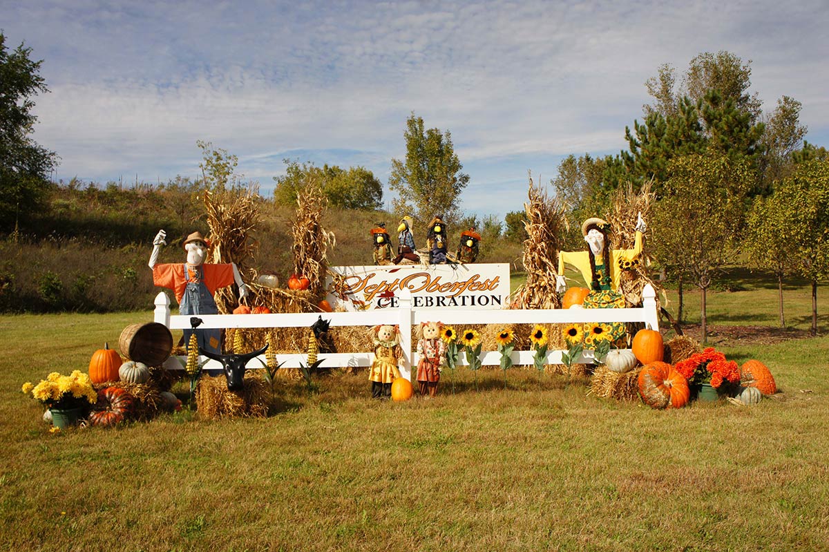2010 Topiary Display