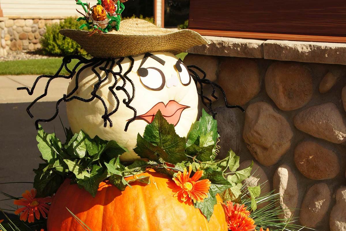 2010 Topiary Display