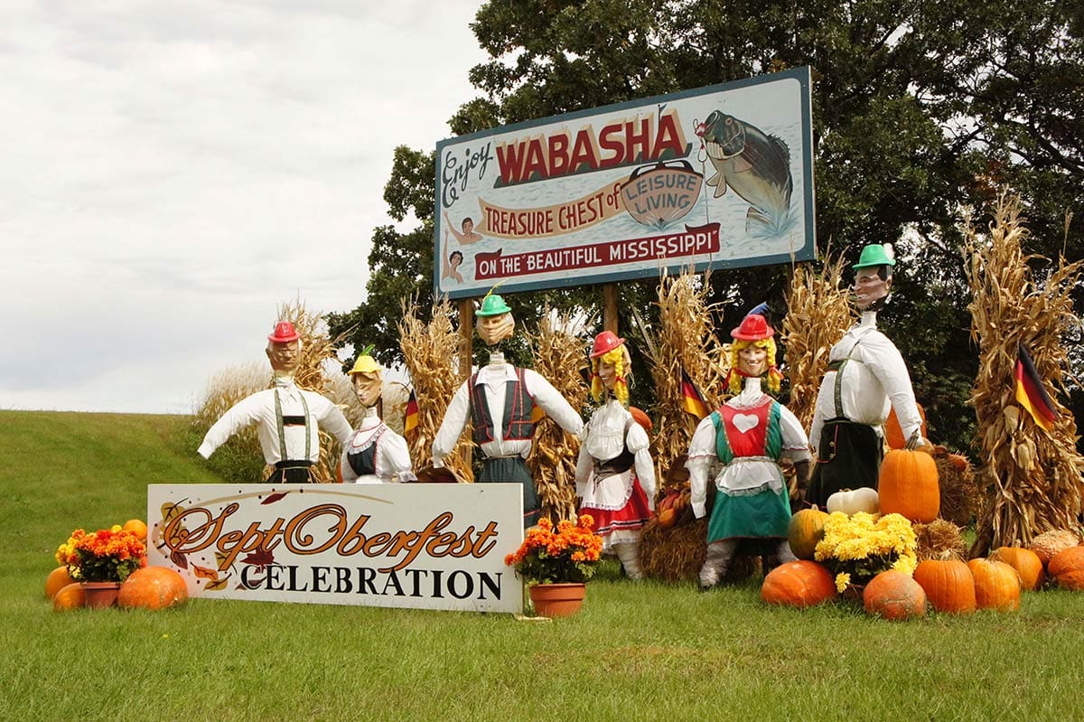 2010 Septoberfest Topiary Display