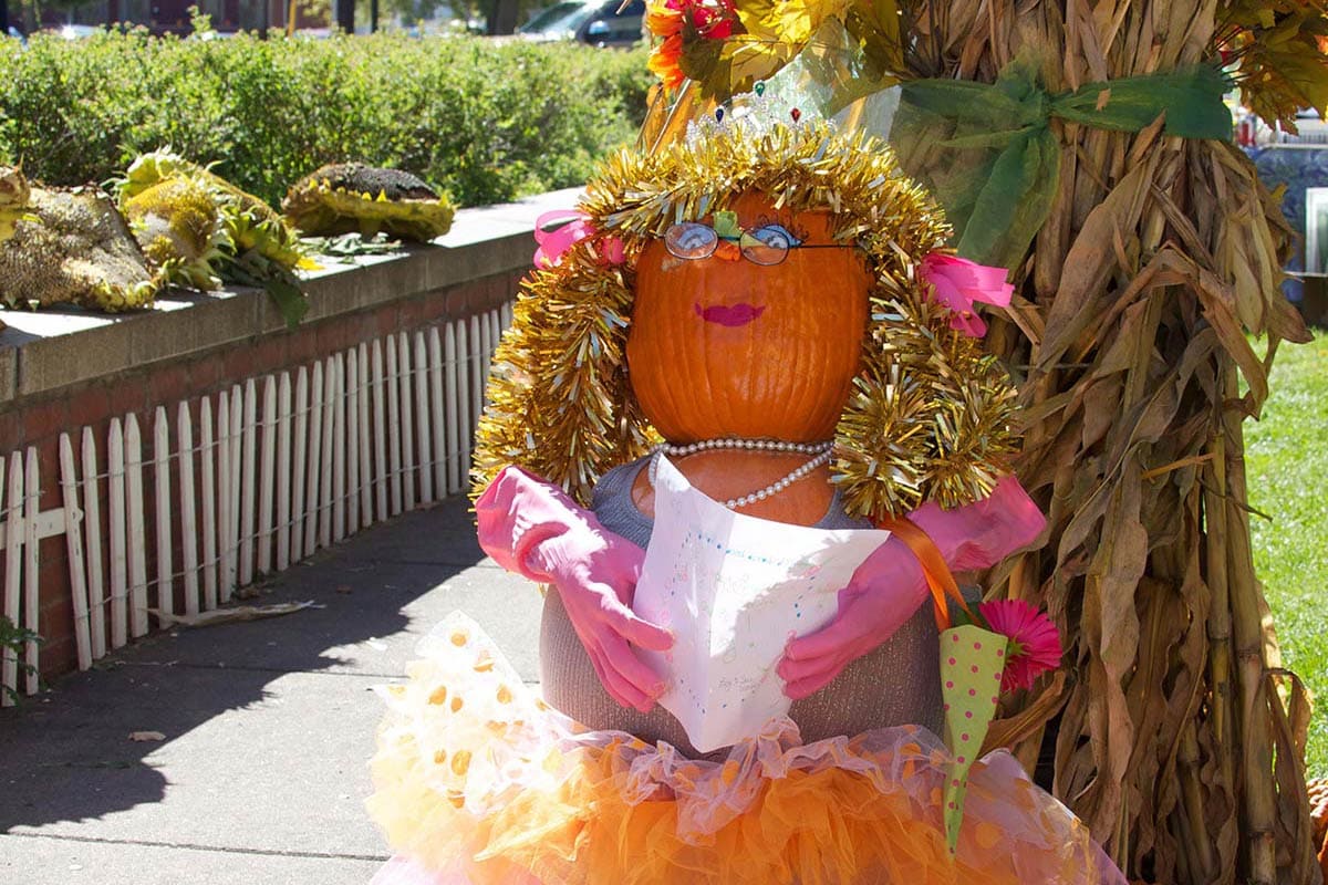 2011 Topiary Display