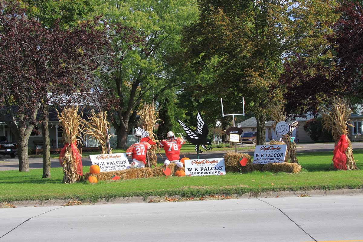 2014 High School Topiary Display