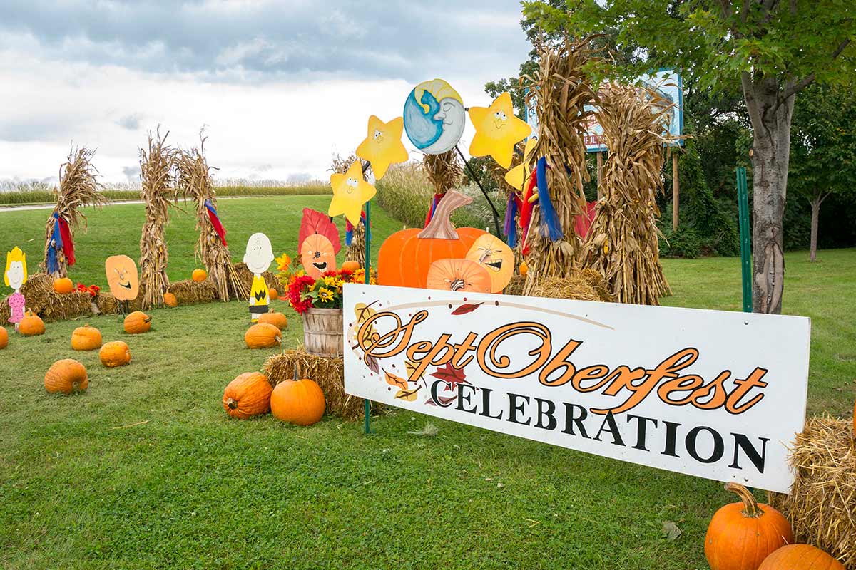 2015 Topiary Display