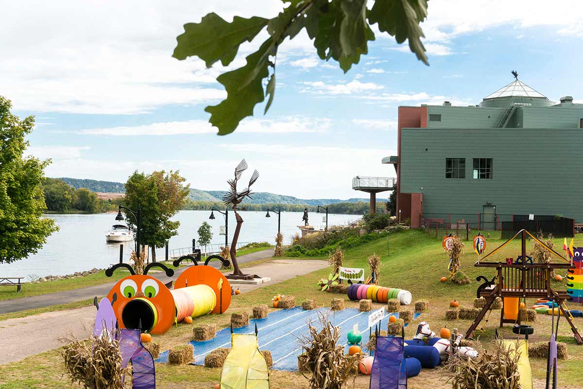 2016 Wabasha Topiary Display