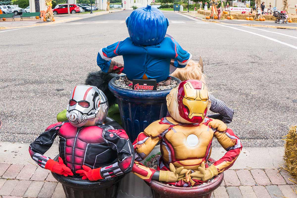 2016 Super Hero Topiary Display