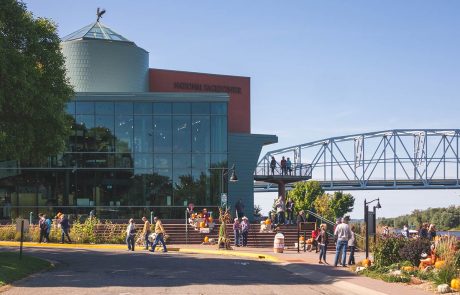 Soar Nationaleaglecenter Bridge - Wabasha-Kellogg Chamber &Amp; Cvb