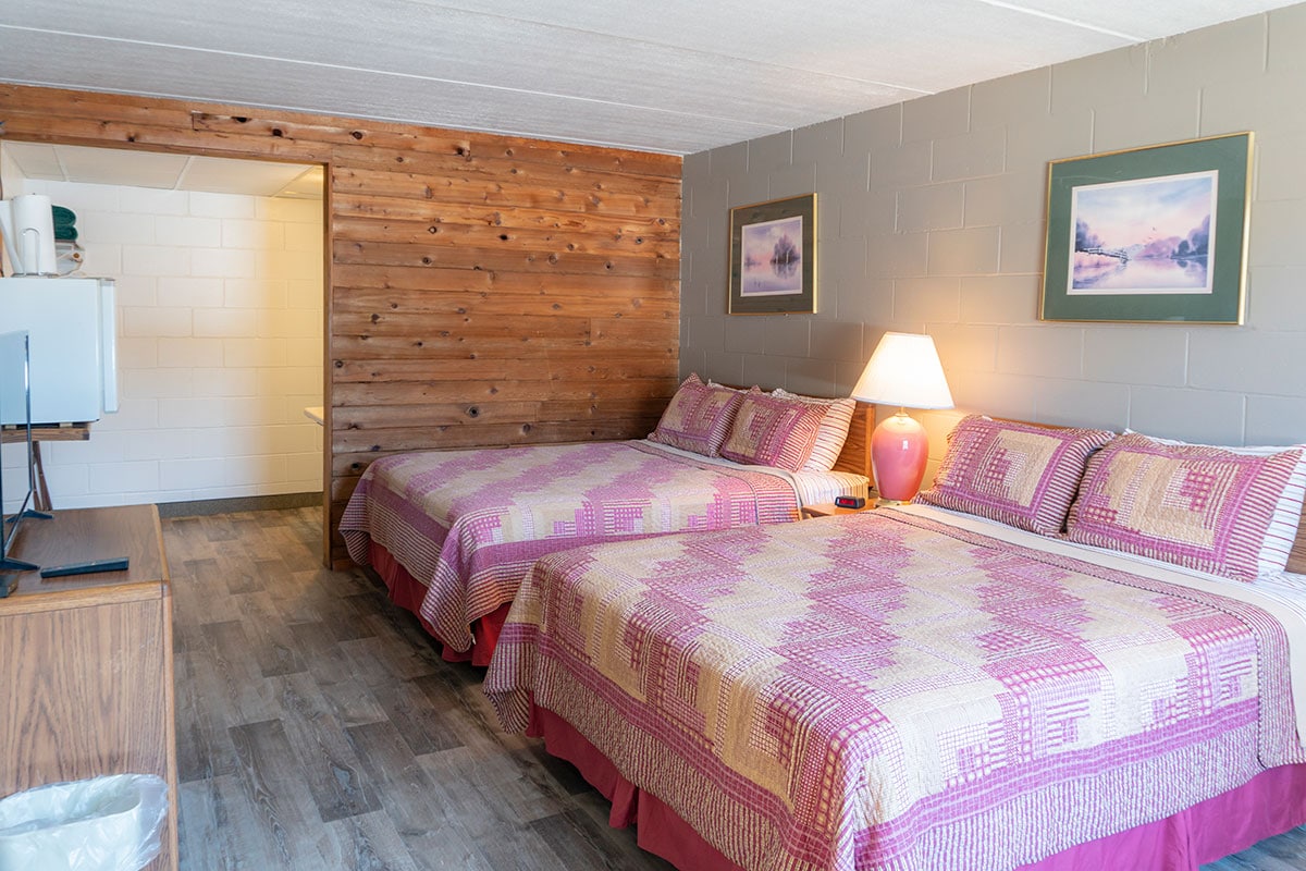 Motel with Kitchenettes in Wabasha MN - One Room Suites