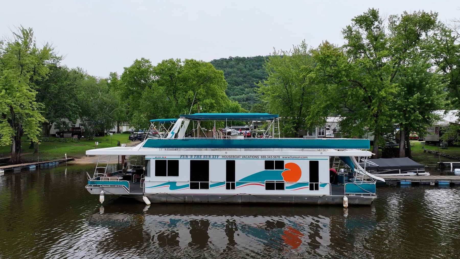 Fun ‘N The Sun Houseboat Vacations