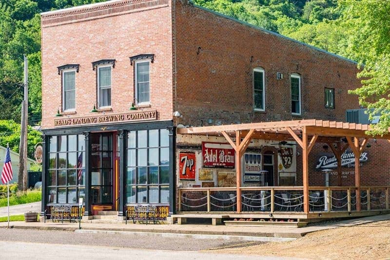 Reads-Outdoor-Dining-New-1-800×533 Reads Outdoor Dining New 1 800X533 1 - Wabasha-Kellogg Chamber &Amp; Cvb
